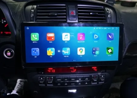 모하비 켈란 안드로이드 올인원. 12.3인치로 네비게이션 매립.