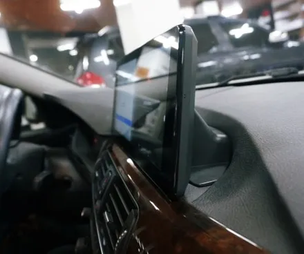 대구 경산 BMW 12.3인치 안드로이드올인원으로 카플레이. 내비게이션 매립.