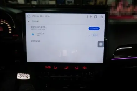 대구 경산 모하비 13.3인치 안드로이드올인원 매립하기.