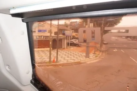 대구 경산 대형트럭 버스 열선 뽕뽕이 기포, 버블 썬팅 재시공은 열차단 썬팅으로.