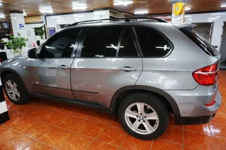 대구 경산 BMW X5 썬팅재시공은 최고급 프리미엄 반사필름으로.