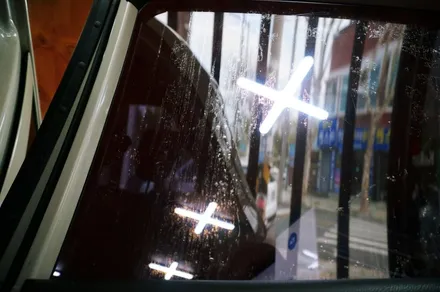 기아 모닝 변색 흘러내린 본드 시야방해 썬팅 재시공.