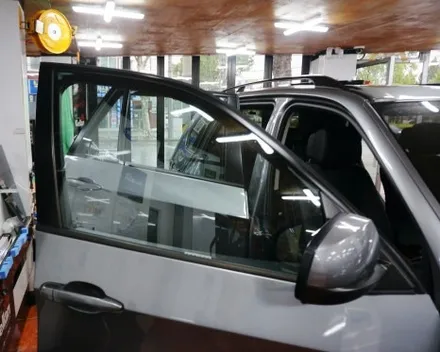대구 경산 BMW X5 썬팅재시공은 최고급 프리미엄 반사필름으로.