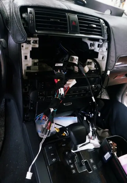 모하비 켈란 안드로이드 올인원. 12.3인치로 네비게이션 매립.