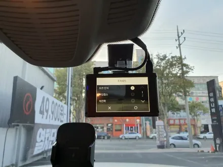 대구 벤츠 E300 아이나비 블랙박스 QXD3000PRO장착으로 어둠으로부터 강력해지다~!