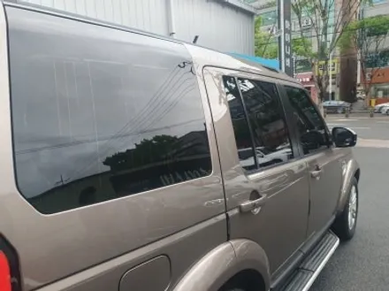 대구 달서구 랜드로버 디스커버리 4 로얄시리즈 101 비반사필름 전체 재시공 [ 아이나비 본리점 / 에이블오토 ]