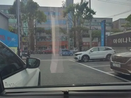 대구 달서구 BMW G30 BMW5시리즈 G바디 로얄시리즈 701 반사필름 전체 재시공 [썬루프 까지]