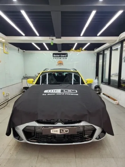 BMW - 340i 투어링 최고의 퍼포먼스 차량에 적합한 썬팅 마포 용강동 솔라가드프리미엄 / 서울 마포구 용강동