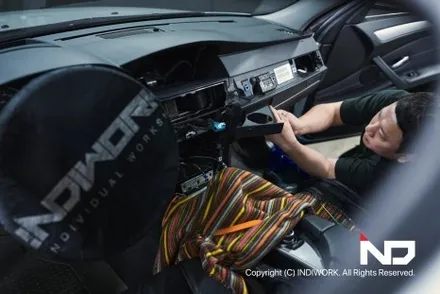 2009년 BMW E60 후기형에 무선 카플레이&안드로이드 오토 빌드 , ADD 트렁크 캐치형 후방 카메라 PGS 연동 / 서울 구로구 구로동