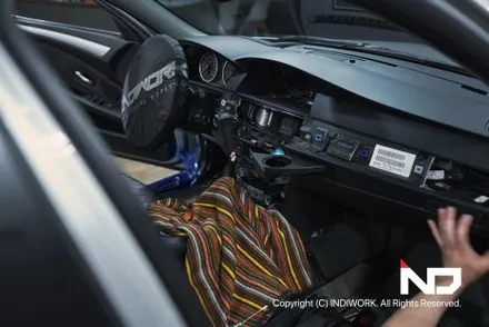 2009년 BMW E60 후기형에 무선 카플레이&안드로이드 오토 빌드 , ADD 트렁크 캐치형 후방 카메라 PGS 연동 / 서울 구로구 구로동