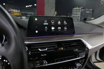 2018 BMW G30 530i 코딩으로 불가능한 안드로이드 오토, 미러링 시공 / 서울 구로구 구로동