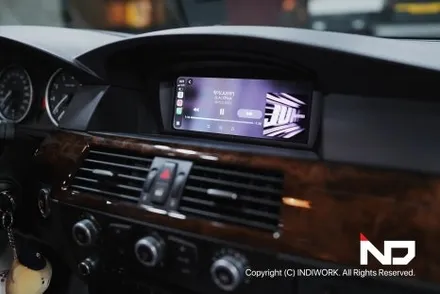 2009년 BMW E60후기형에  무선 카플레이, 안드로이드오토  & 순정형 후방카메라 까지 Get ! / 서울 구로구 구로동