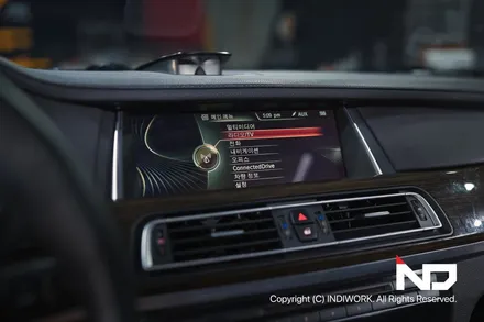 플래그십 BMW750Li  무선 카플레이& 무선 안드로이드 오토,    정전 방식의 터치 컨트롤 !! / 서울 구로구 구로동