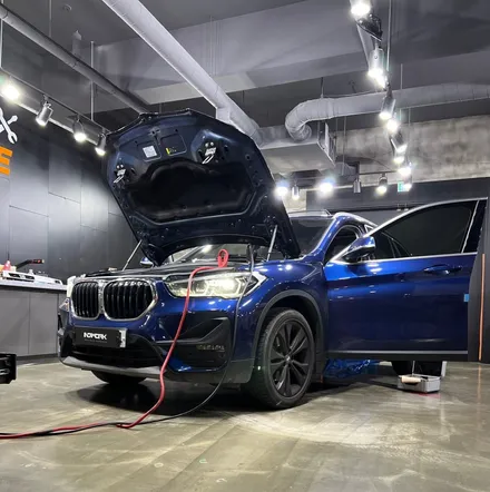 BMW X1(F48) ID6 , 순정 스크린 사이즈업 &카플레이 빌드업 !!! / 서울 구로구 구로동