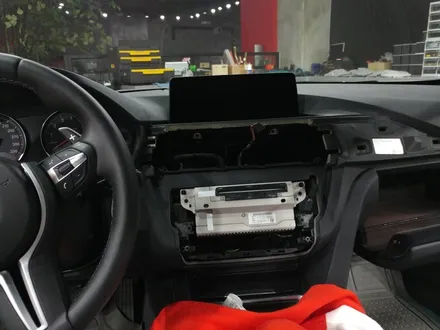 BMW M4 를 위한 아이폰 디지털 고화질 무선 미러링 by HDMI 인터페이스 IW06B-N23 / 서울 구로구 구로동