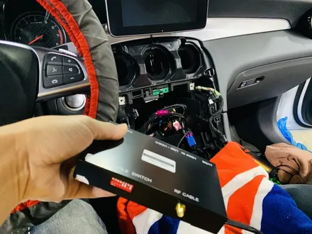 벤츠 GLC43AMG, 애플 카플레이 인터페이스 SCB-NTG5 장착  ! / 서울 구로구 구로동
