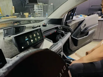 BMW 전기차 i3 , 1,280X480 고해상도,정비율  애플카플레이 빌드업 ! / 서울 구로구 구로동