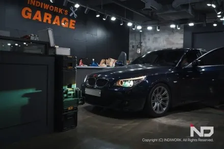 2009년 BMW E60 CIC 2세대 아이드라이브에 카플레이&안드로이드오토 , 순정형 후방카메라 빌드 업 !! / 서울 구로구 구로동