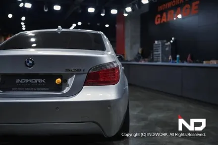2009년 BMW E60 후기형에 무선 카플레이&안드로이드 오토 빌드 , ADD 트렁크 캐치형 후방 카메라 PGS 연동 / 서울 구로구 구로동