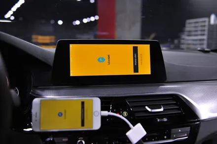 BMW G30 ID6  아이폰 미러링 By HDMI 비디오인터페이스 & Lightning AV Adapter / 서울 구로구 구로동