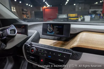 전기차 BMW i3 모니터 사이즈 업 & 애플카플레이 빌드 업 / 서울 구로구 구로동