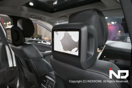 벤츠 ML350 (W166)  파손된 순정 리어모니터 수리복구 / 서울 구로구 구로동