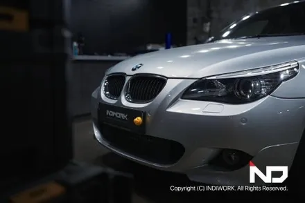 2009년 BMW E60 후기형에 무선 카플레이&안드로이드 오토 빌드 , ADD 트렁크 캐치형 후방 카메라 PGS 연동 / 서울 구로구 구로동