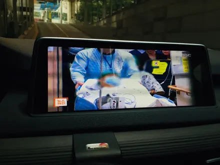 BMW X5 (F15)  M2C-100IW 안드로이드 네비게이션 장착 with 정전식터치패널 / 서울 구로구 구로동