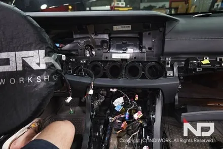 벤츠 E클래스 W213에서 순정모니터를 안드로이드로 사용 차량용 CAR PC M2C-200A-PLUS / 서울 구로구 구로동