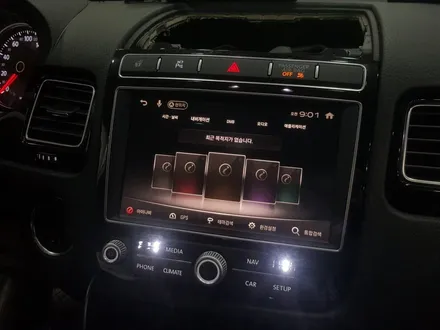 폭스바겐 투아렉,  LCD 터치 인 아웃 개조 N-LINK2 디지털 셋톱 & HDMI 인터페이스 IW04-VW-T 적용 / 서울 구로구 구로동