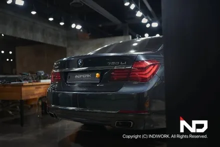 플래그십 BMW750Li  무선 카플레이& 무선 안드로이드 오토,    정전 방식의 터치 컨트롤 !! / 서울 구로구 구로동