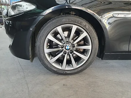 BMW 528i 18인치 순정휠 그레이메탈 색상으로 휠복원 및 휠수리 진행 청주명품휠복원, 청주명품휠수리, 휠매니저, 휠매니져 / 청주시 서원구
