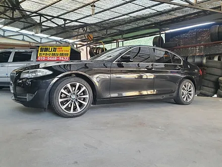 BMW 528i 18인치 순정휠 그레이메탈 색상으로 휠복원 및 휠수리 진행 청주명품휠복원, 청주명품휠수리, 휠매니저, 휠매니져 / 청주시 서원구