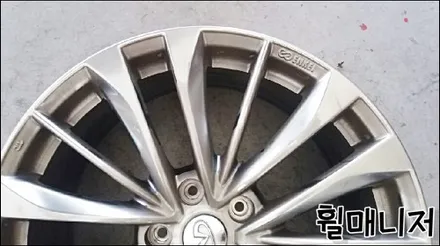 <청주휠수리/휠복원/휠도장 ::인피니티 19인치 순정휠 상처복원후 그레이메탈색상으로복원> / 청주시 서원구