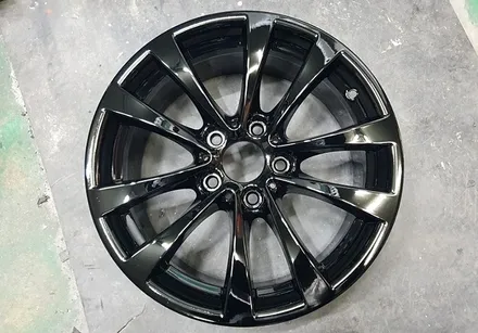 BMW 520D 18인치 순정휠 블랙유광 색상으로 휠복원 진행 / 청주시 서원구
