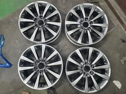 BMW 528i 18인치 순정휠 그레이메탈 색상으로 휠복원 및 휠수리 진행 청주명품휠복원, 청주명품휠수리, 휠매니저, 휠매니져 / 청주시 서원구