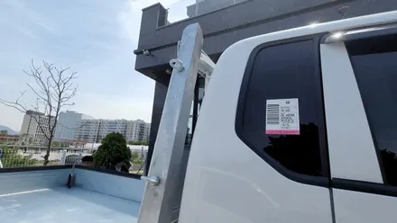 1톤 화물차 포터, 봉고 트럭 용품 난간대 보호대 보호가드 바디블럭 시공! / 하남 풍산동