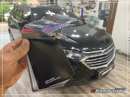 쉐보레 이쿼녹스전체랩핑 3m 사틴골드더스트블랙랩핑 시공 [ 안산래핑 ] / 안산 상록구