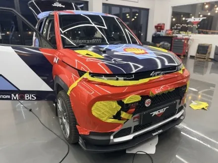 캐스퍼 실사랩핑 WRC 스타일 레이싱데칼 전체랩핑 시공 │ 캐스퍼N 디자인 광고랩핑 아지트클로버랩핑 [화성/남양] / 경기 화성 남양
