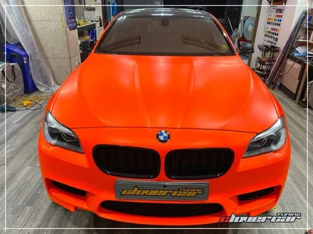 bmw F10 530i전체랩핑 3m 사틴네온오렌지랩핑 형광색래핑 시공 [ 안산랩핑 ] / 안산 상록구