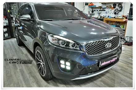 올뉴쏘렌토R 기아순정품쿼드아이LED포그램프 포그램프유광커버 하단유광그릴 교체작업 및 견인고리led시큐리티 작업  입니다. / 경기 화성 남양