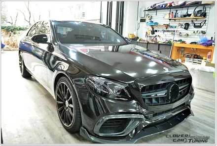 벤츠 W213 E300전체랩핑 3m 유광엠버블랙전체랩핑 및 e63amg범퍼교체 크롬죽이기랩핑 [안산랩핑] 시공입니다 / 안산 상록구
