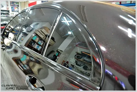 벤츠 W213 E300전체랩핑 3m 유광엠버블랙전체랩핑 및 e63amg범퍼교체 크롬죽이기랩핑 [안산랩핑] 시공입니다 / 안산 상록구