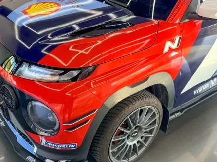 캐스퍼 실사랩핑 WRC 스타일 레이싱데칼 전체랩핑 시공 │ 캐스퍼N 디자인 광고랩핑 아지트클로버랩핑 [화성/남양] / 경기 화성 남양