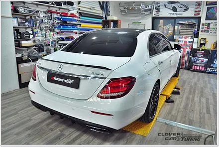 벤츠 W213 E300전체랩핑 3m 유광엠버블랙전체랩핑 및 e63amg범퍼교체 크롬죽이기랩핑 [안산랩핑] 시공입니다 / 안산 상록구