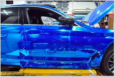 bmw G30 520d블루크롬랩핑 에이버리블루크롬 앞범퍼 앞휀더 조수석도어 접촉사고부위 블루크롬재랩핑 시공 [ 안산랩핑 ] 입니다. / 안산 상록구