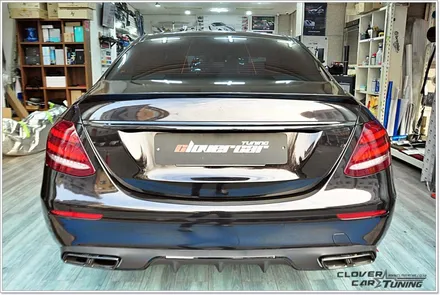 벤츠 W213 E300전체랩핑 3m 유광엠버블랙전체랩핑 및 e63amg범퍼교체 크롬죽이기랩핑 [안산랩핑] 시공입니다 / 안산 상록구