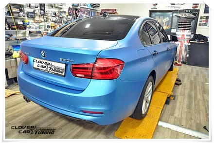 BMW 320D 3M블루메탈릭 전체랩핑 시공 및 유광블랙 에이버리루프스킨 [안산랩핑] 작업입니다. / 경기 화성 남양