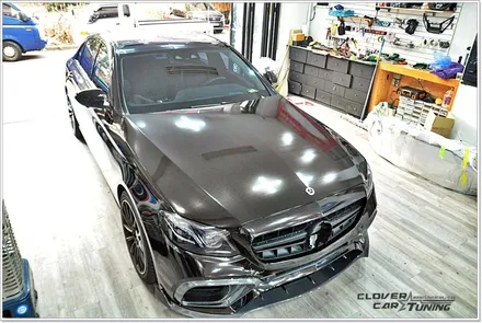 벤츠 W213 E300전체랩핑 3m 유광엠버블랙전체랩핑 및 e63amg범퍼교체 크롬죽이기랩핑 [안산랩핑] 시공입니다 / 안산 상록구