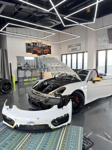 화성 남양 포르쉐 981 박스터 GTS 전체랩핑, 에이버리 다크옐로우 제거 후 3M 사틴블랙 재시공 / 경기 화성 남양